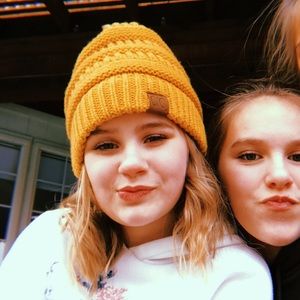 Meet your Posher, Leah